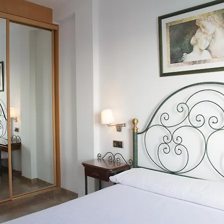 Port 4* Sitges