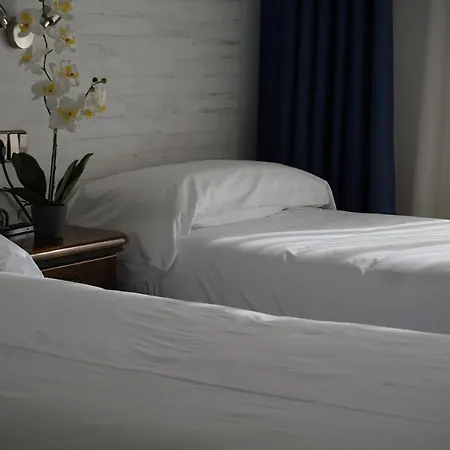 Port Hotel 4*