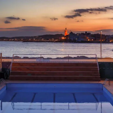 Port Hotel 4*