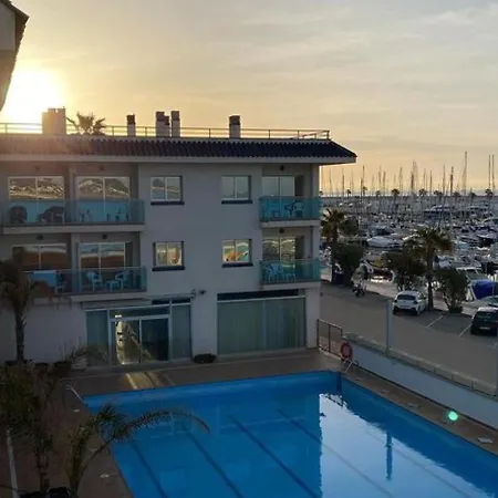 Port Hotel 4*