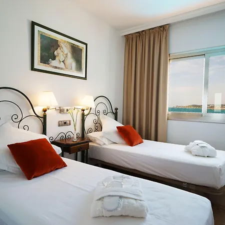Port Hotel