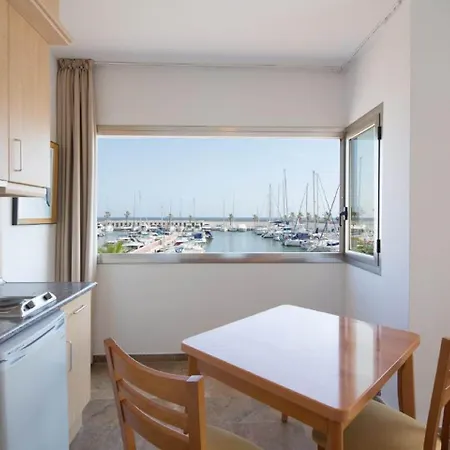 Port Hotell 4*