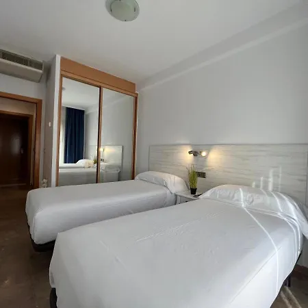 Port Hotel 4*