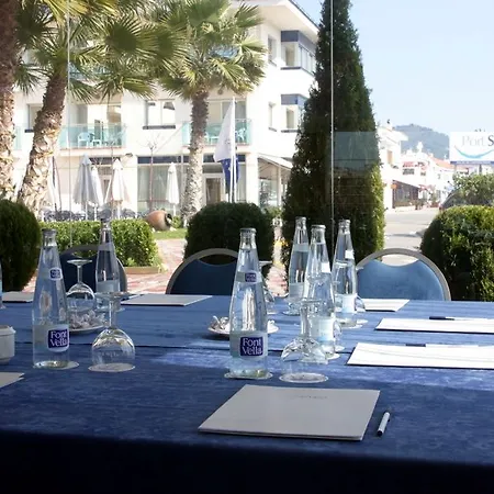 Port Hotel